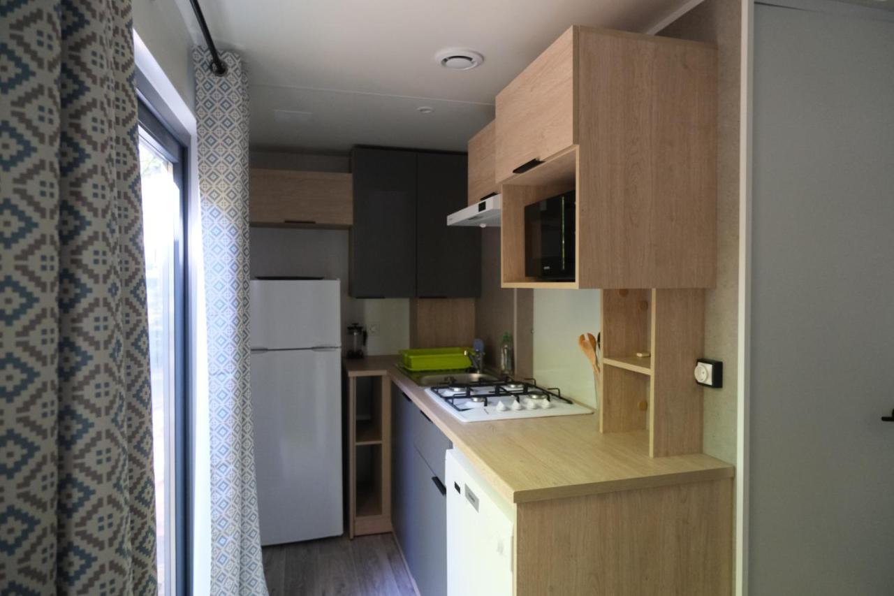 Camping Saint Michel Courtils المظهر الخارجي الصورة