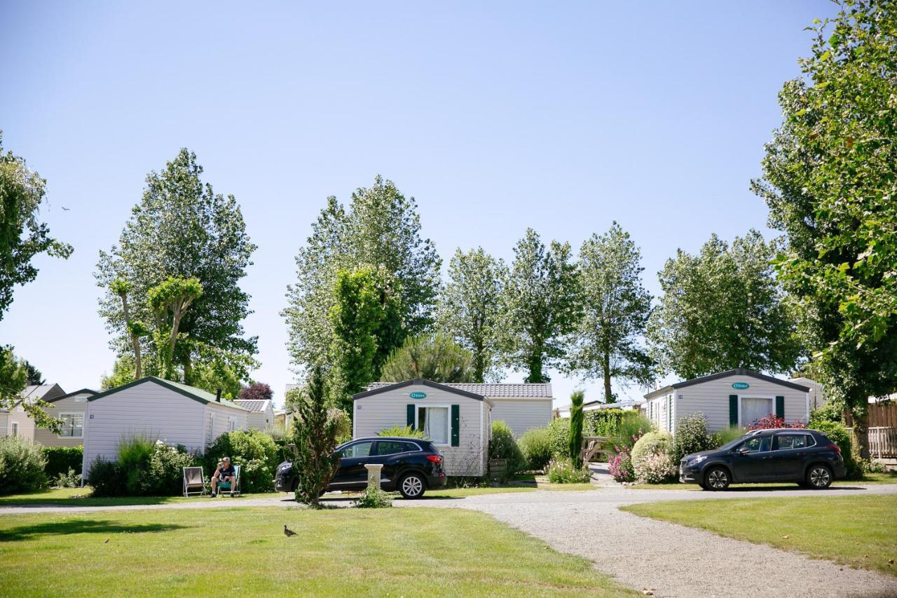 Camping Saint Michel Courtils المظهر الخارجي الصورة